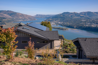 oregon house overlooking lake