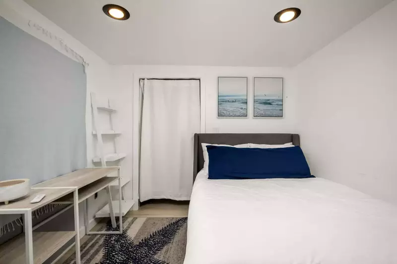 The bed is updated and incredibly comfortable. It will be a challenge to not sleep in.