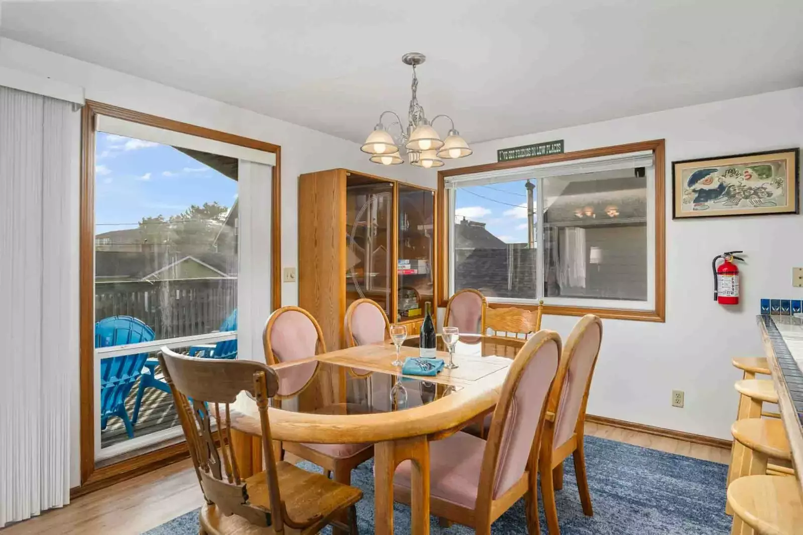 Castaway Cottage is one block away from the lovely sands of Seaside's iconic beach.