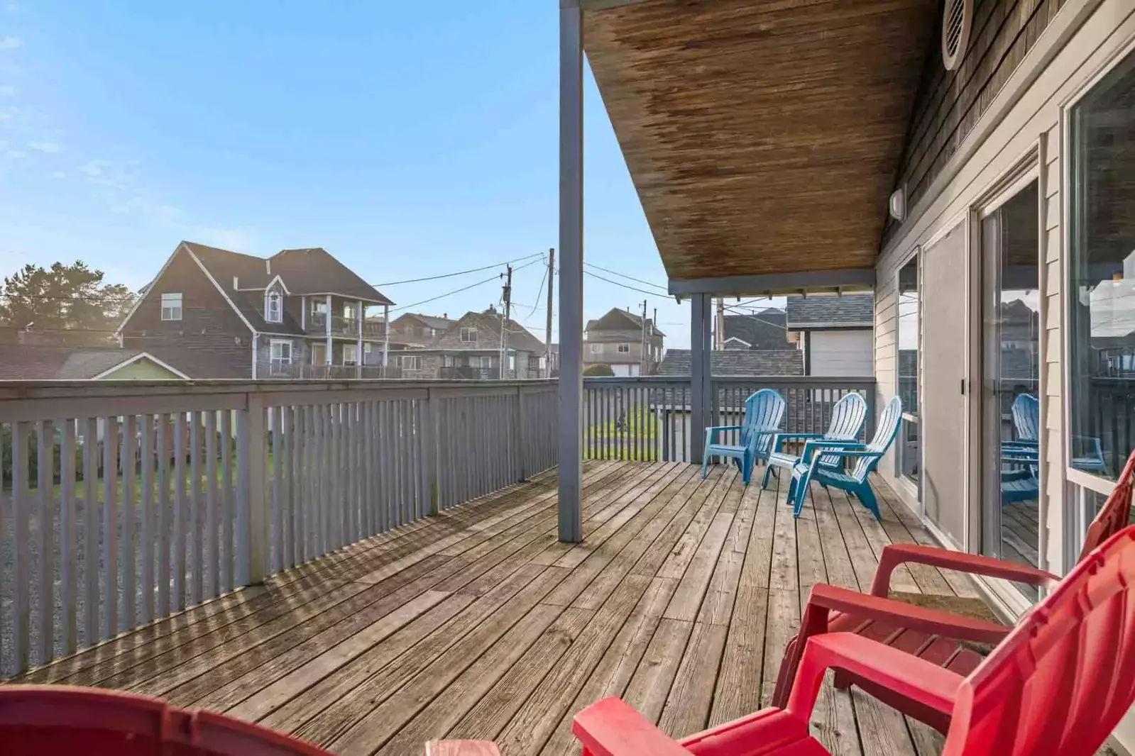 Seaside is south of Historic Astoria and north of iconic Cannon Beach. Use this rental as a base camp for an Oregon Coast adventure!