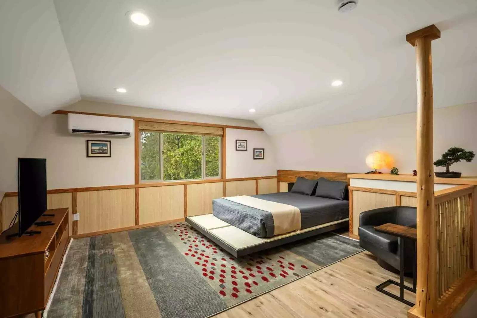 Sleep in and treat yourself to a day of recharging and relaxation. You deserve it, you're on vacation!