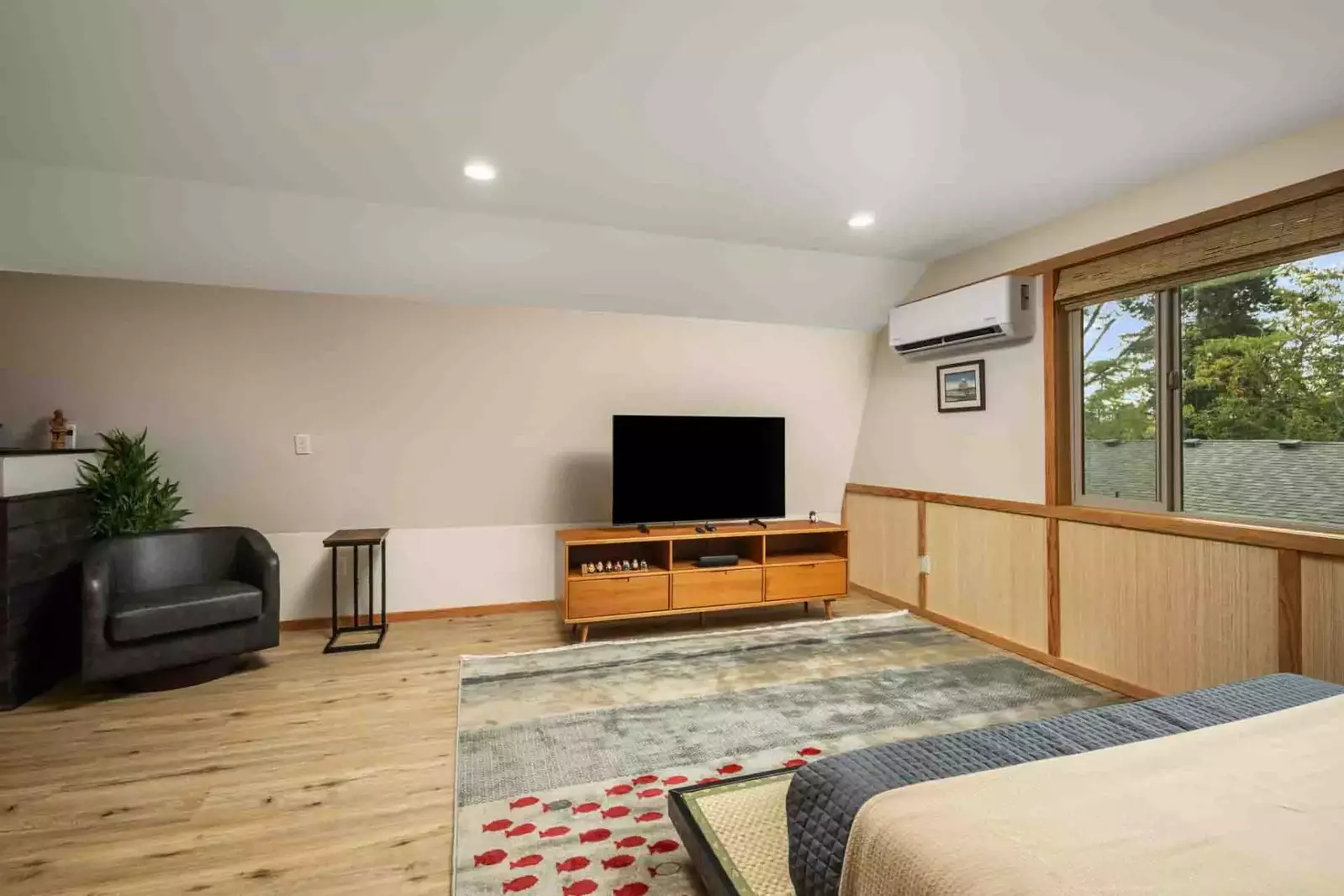 Watch you favorite movies, shows, and sports on this smart tv after a day exploring Oregon.