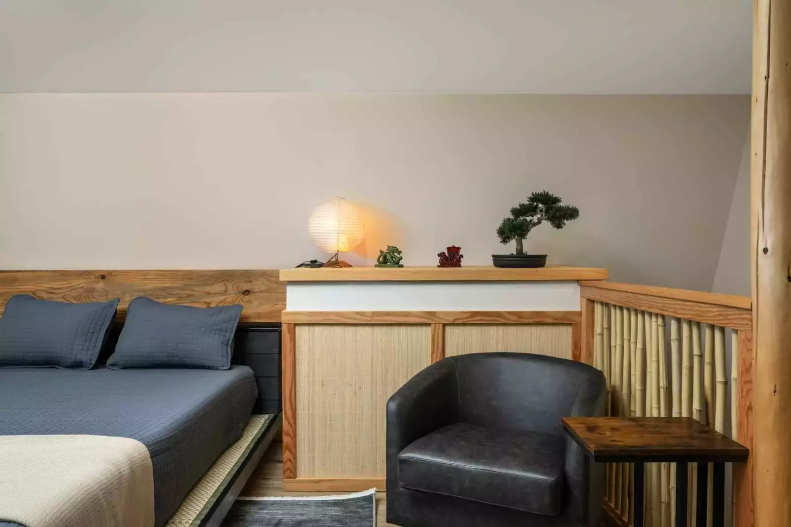 Milwaukie has a vibrant arts and culture scene. Spend a night out going to a comedy or music show!