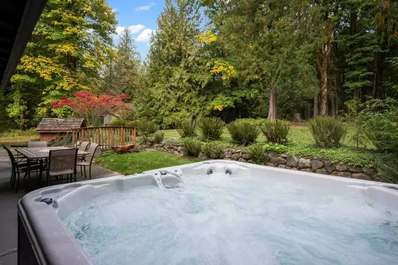 Relax in the hot tub after a day on the slopes!