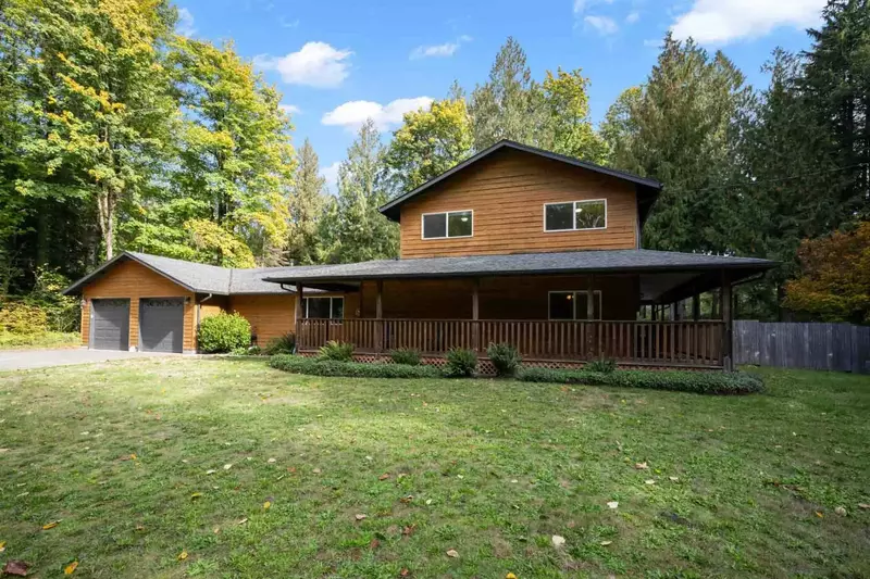 Mount Hood is a great to visit in the summer as well. Visit and enjoy lakes, hikes, waterfalls, and more!