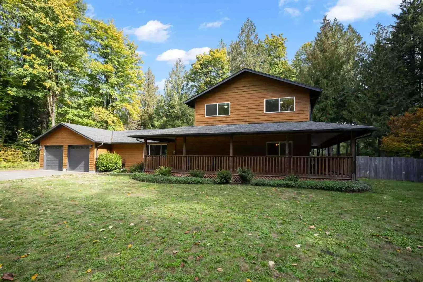 Mount Hood is a great to visit in the summer as well. Visit and enjoy lakes, hikes, waterfalls, and more!