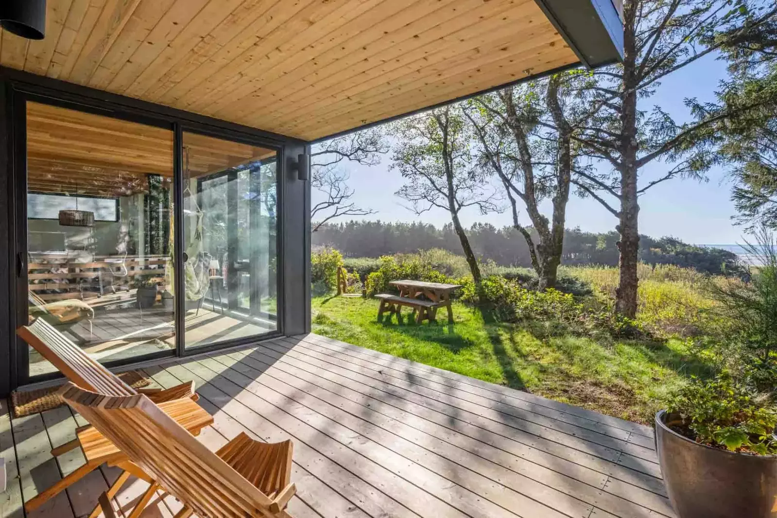 Rockaway Beach is south of Cannon Beach and north of Tillamook. Use this rental as a base camp to explore the Oregon Coast.