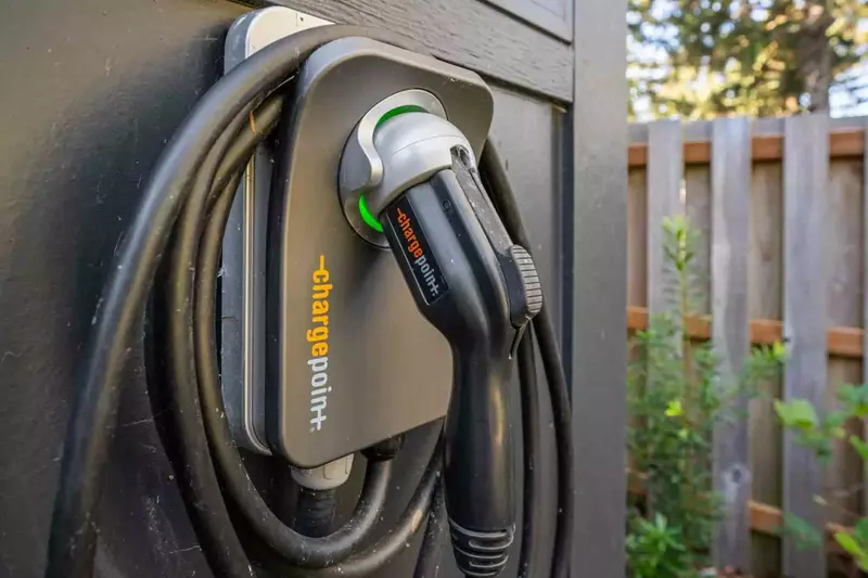 An electric hook up for an EV.