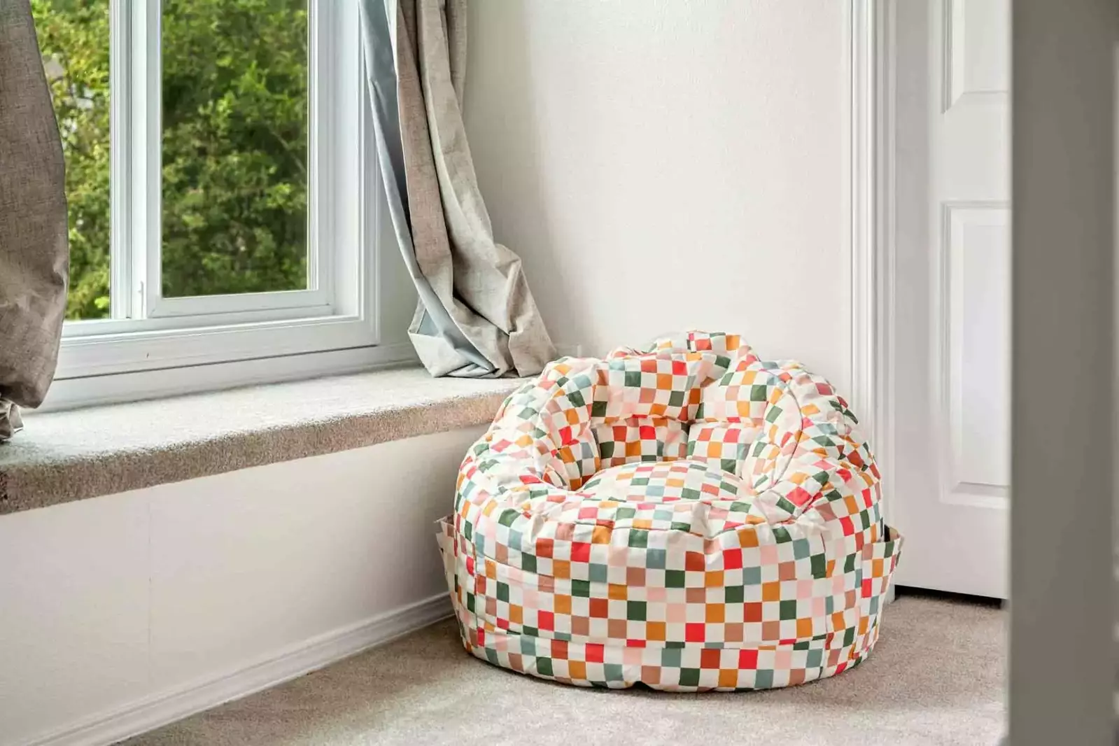 Feel free to reach out to our team for advice on local experiences. We are happy to recommend food, hikes, art, landmarks, hidden gems, and more.