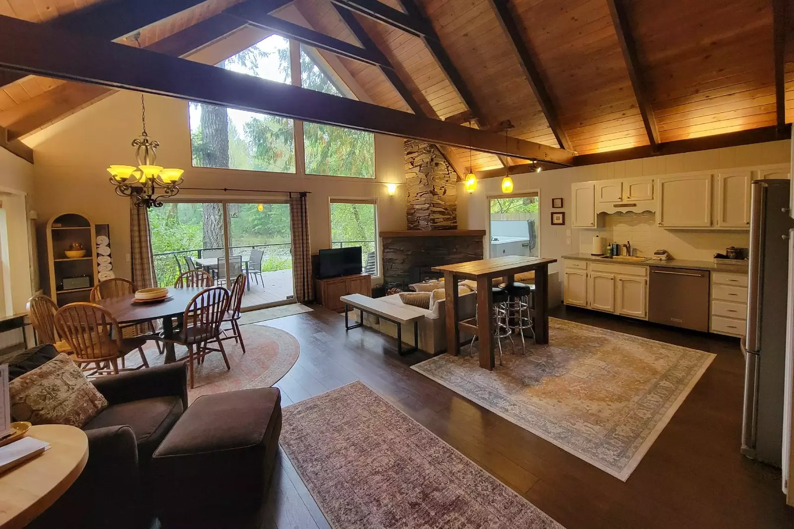 Warm welcome ambience while settling in for the evening.