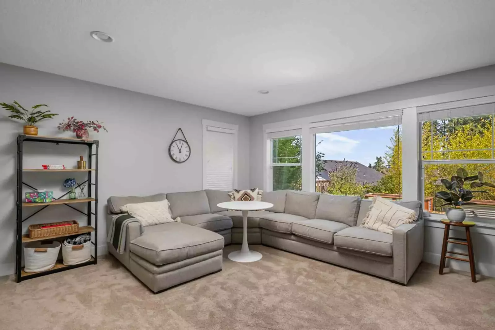 "Our stay was wonderful!! The house was clean, comfortable and exactly as described. " - Shivonne