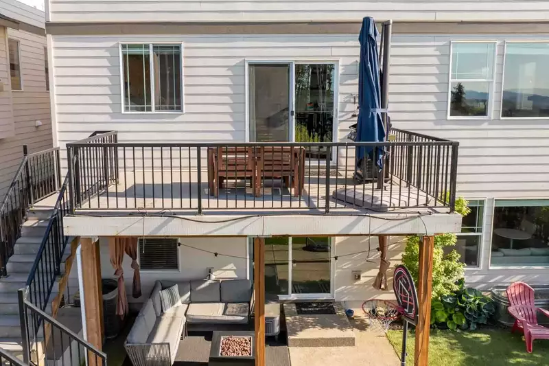 The upper deck and lower patio combine to make an exceptional outdoor area.