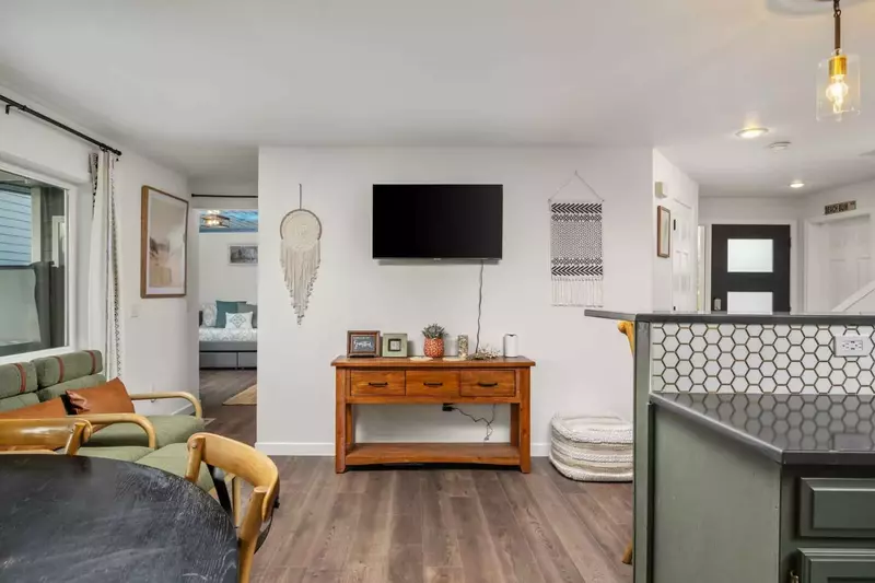 Watch you favorite movies, shows, and sports on this smart tv after a day exploring the Oregon Coast.