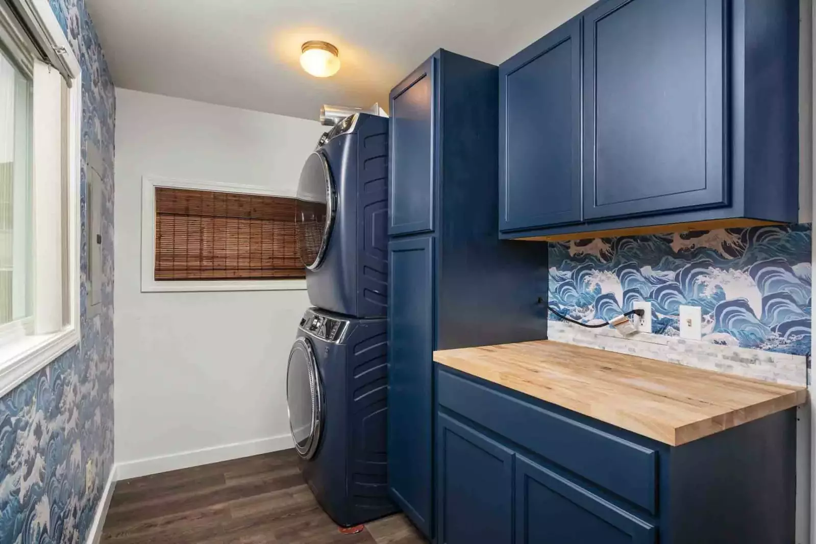 This rental has an up to date washing machine and dryer for guest use.