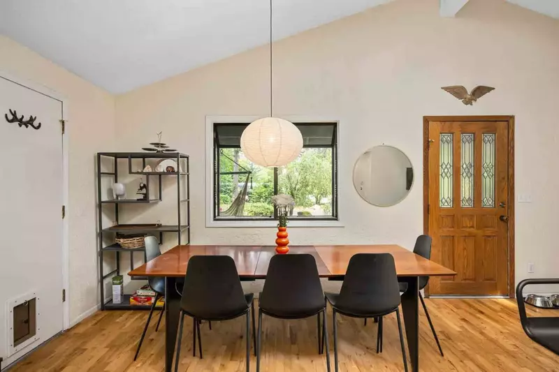 Cozy River Forest Retreat is in the Oak Grove area of Milwaukie, Oregon. Feel free to reach out with any local questions.