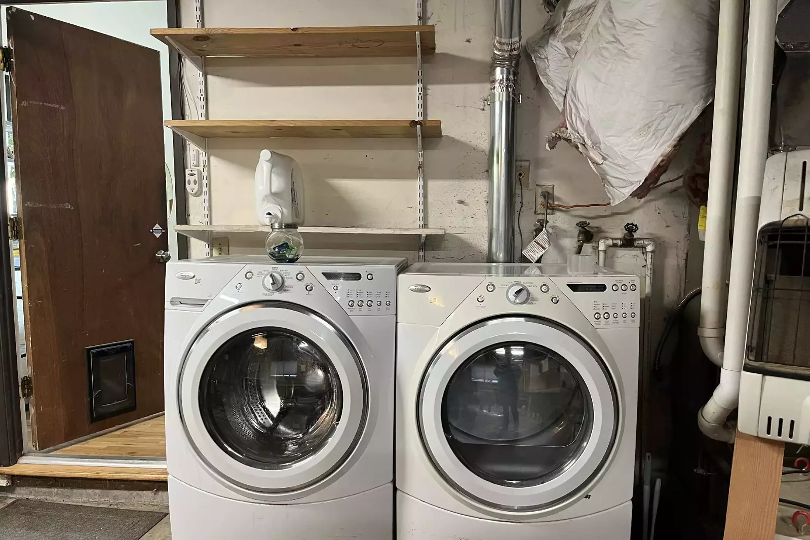 Cozy River Forest Retreat