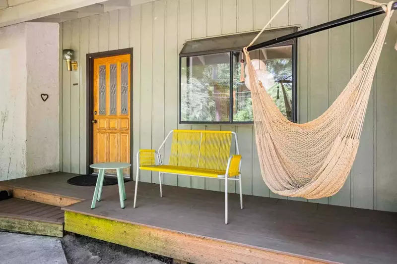 Another comfy place to relax and enjoy a lovely Oregon day!