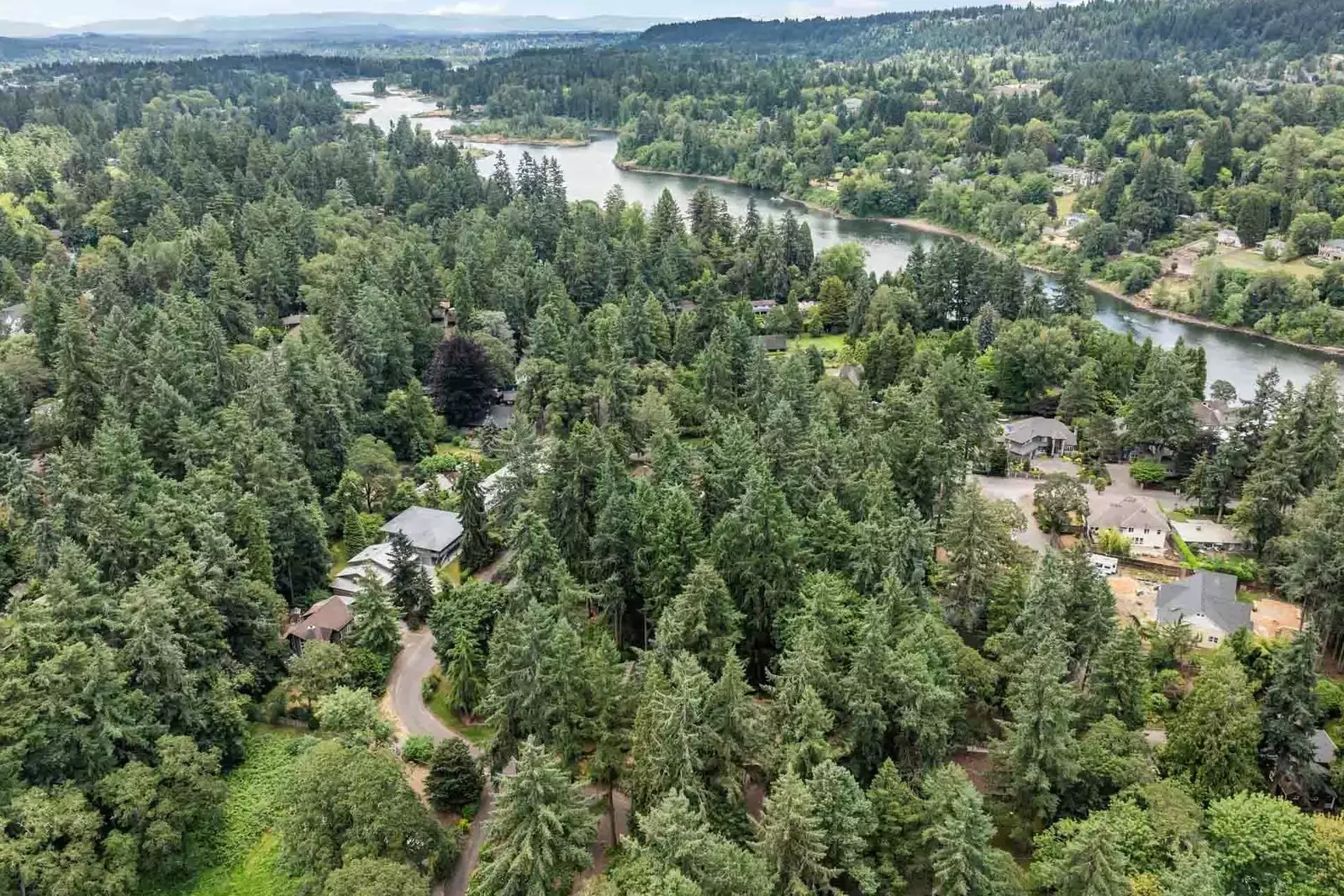 The Willamette River is a beautiful and powerful body of water, perfect for so many activities.