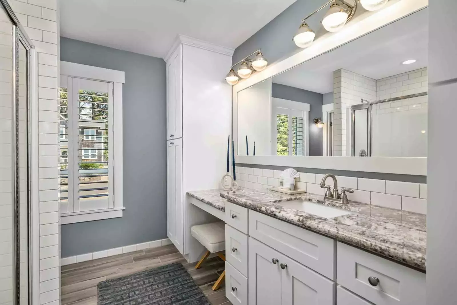 With 3.5 bathrooms everyone staying here has ample privacy.