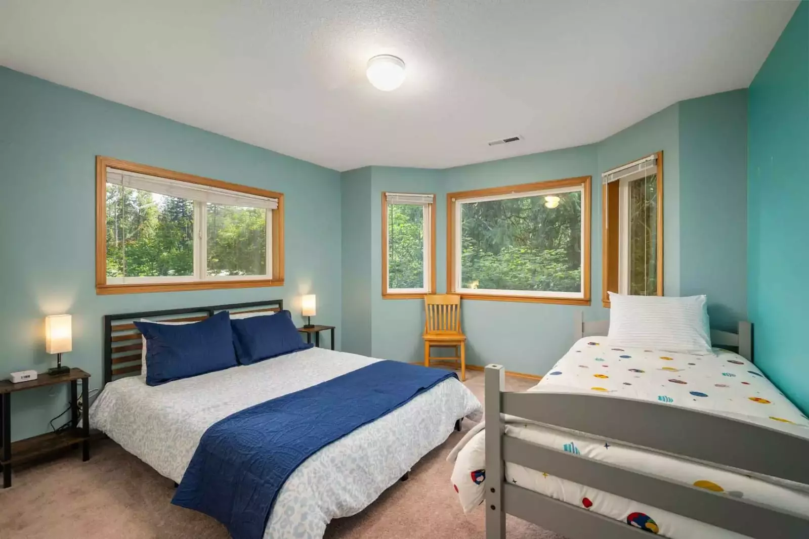 Another good room for a family.