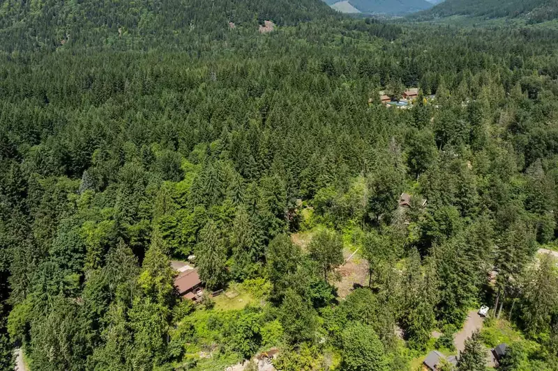 We hope we get to host you at this delightful property. Please reach out to us with any questions. We are happy to answer!