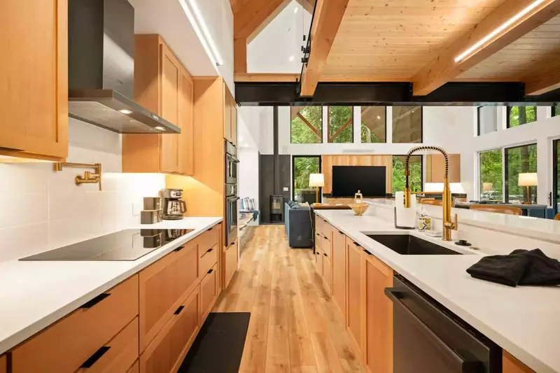 The kitchen is spacious and efficient. A perfect place to prepare a family meal.