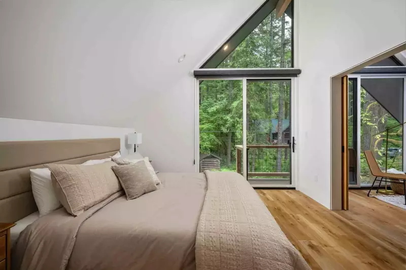 "It’s spacious and very well appointed, with everything you’d need from cookware to lawn games." - Paul