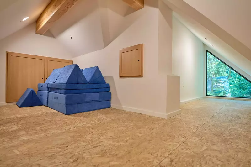 The loft is very spacious.