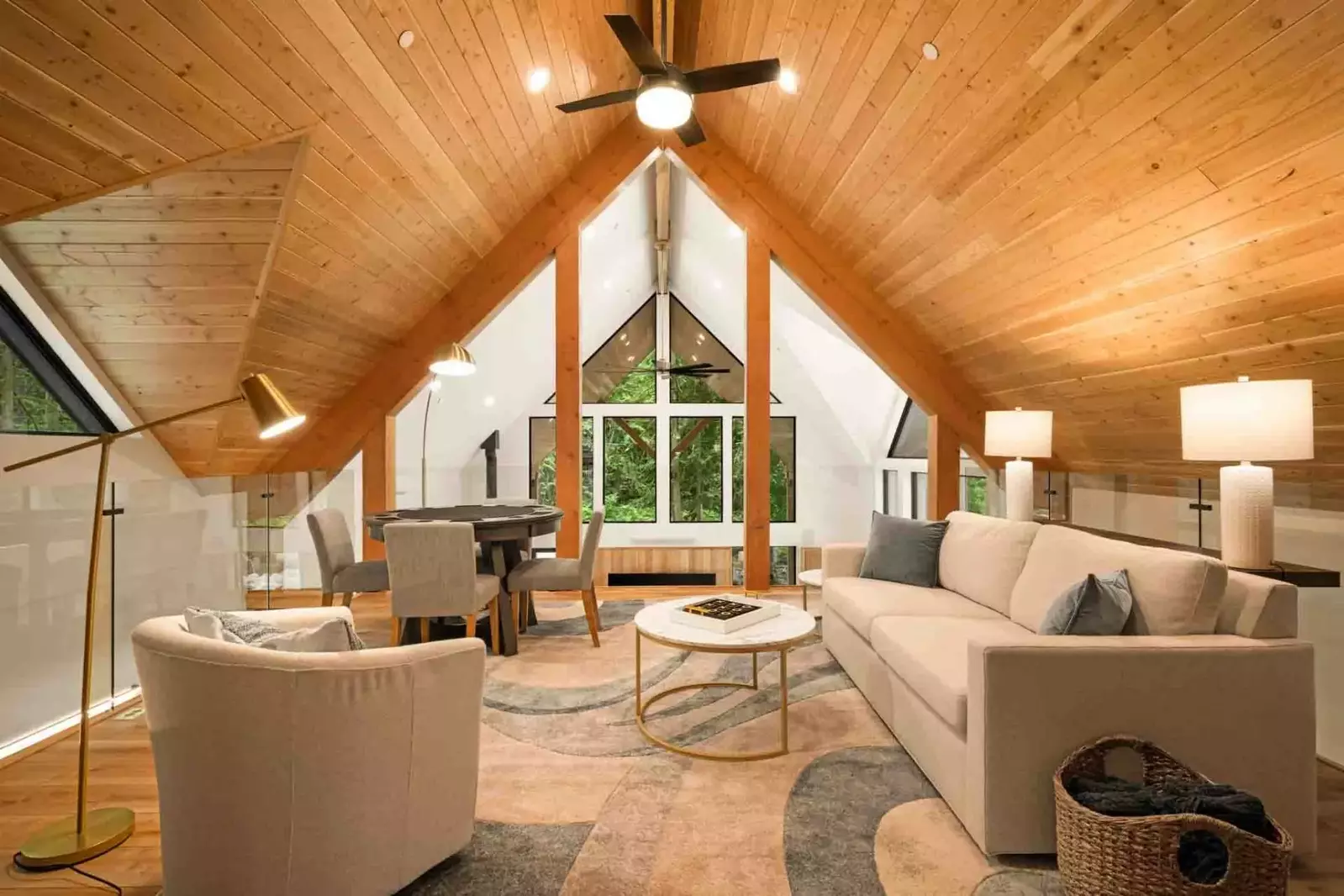 A perfect area to lounge around.