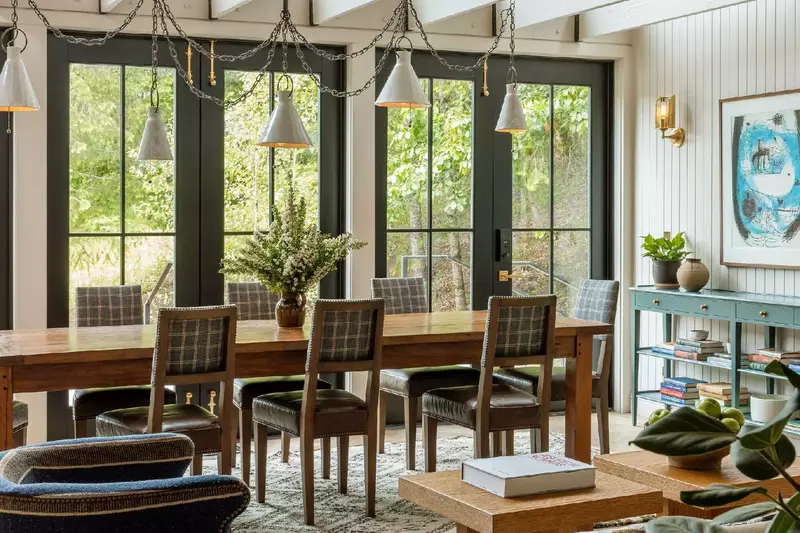 The Carly Fern Lodge is nestled in the Willamette Valley farmlands, between Carlton and Lafayette.