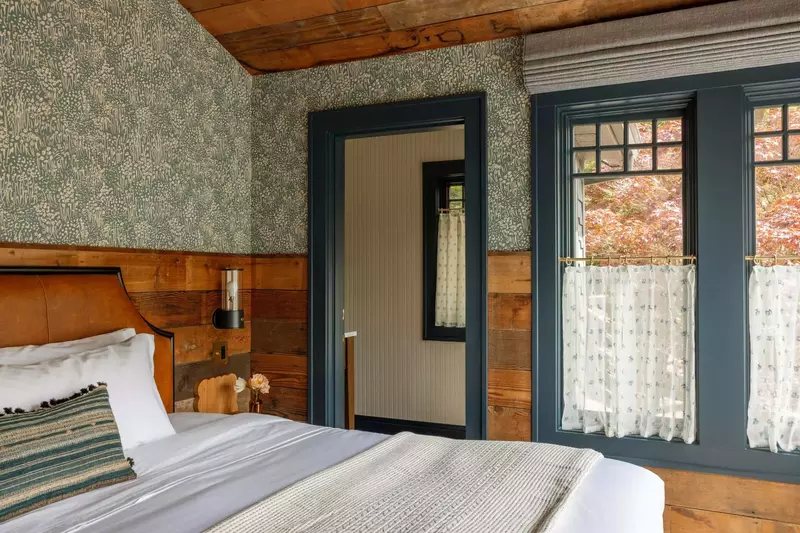 Many of the bedrooms feature en suite bathrooms!