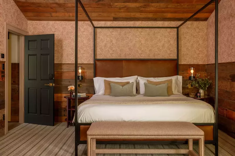 Another eye catching bedroom with a luxurious bed.