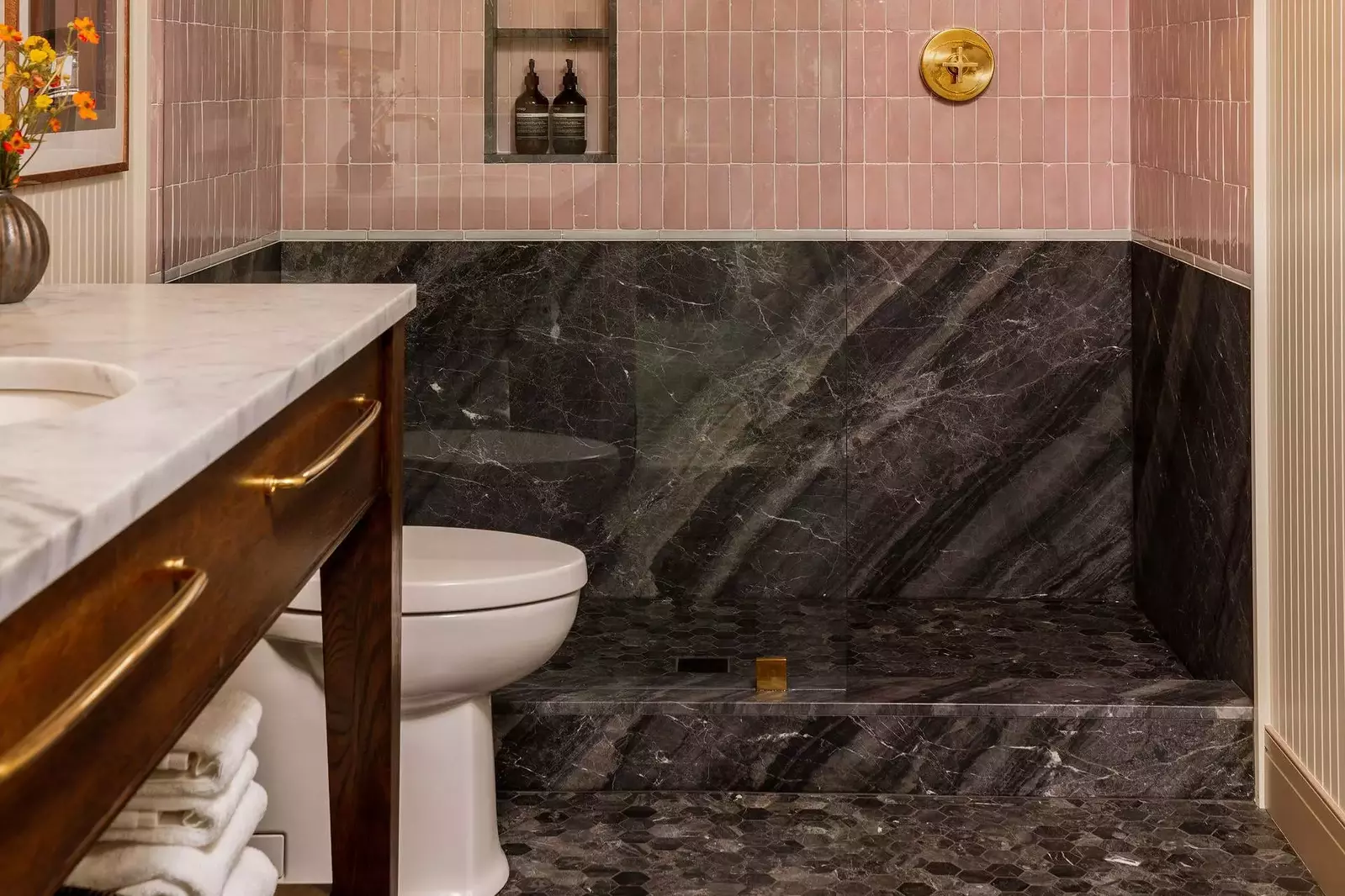 The shower is up to date and has excellent water pressure.