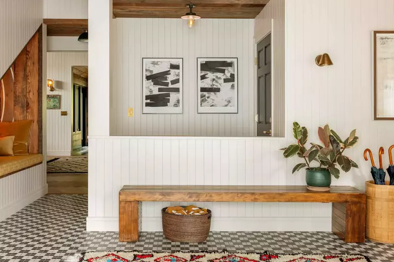 The Carly Fern Lodge has so many fun areas!