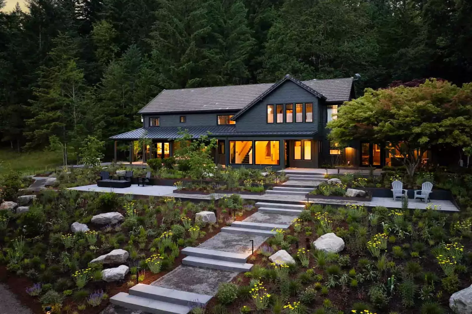 "Such a magical space! Every inch is absolutely gorgeous. Not going to stop thinking about my stay at The Carly any time soon." - Marlee