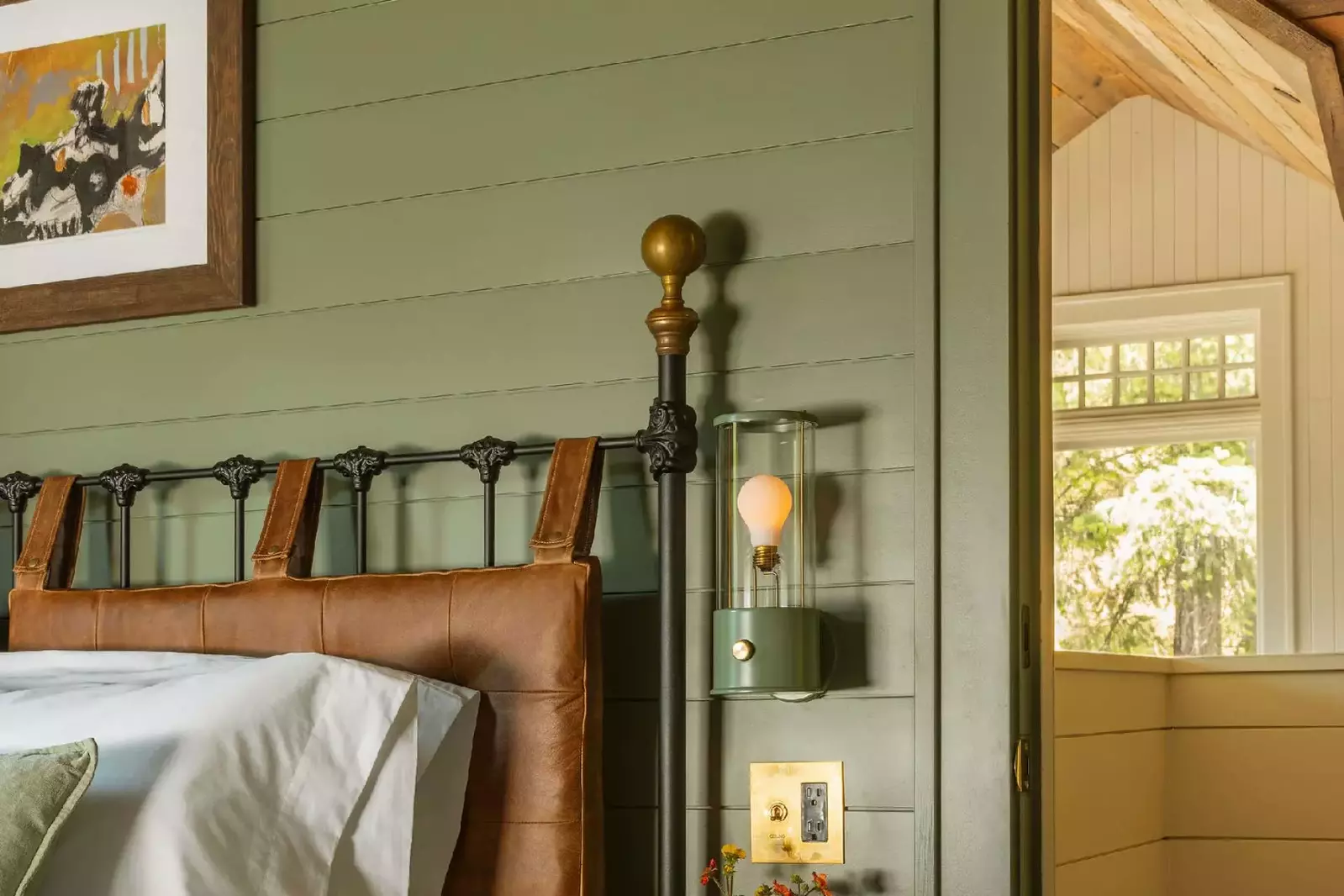 The Carly Estate is nestled in the Willamette Valley farmlands, between Carlton and Lafayette.