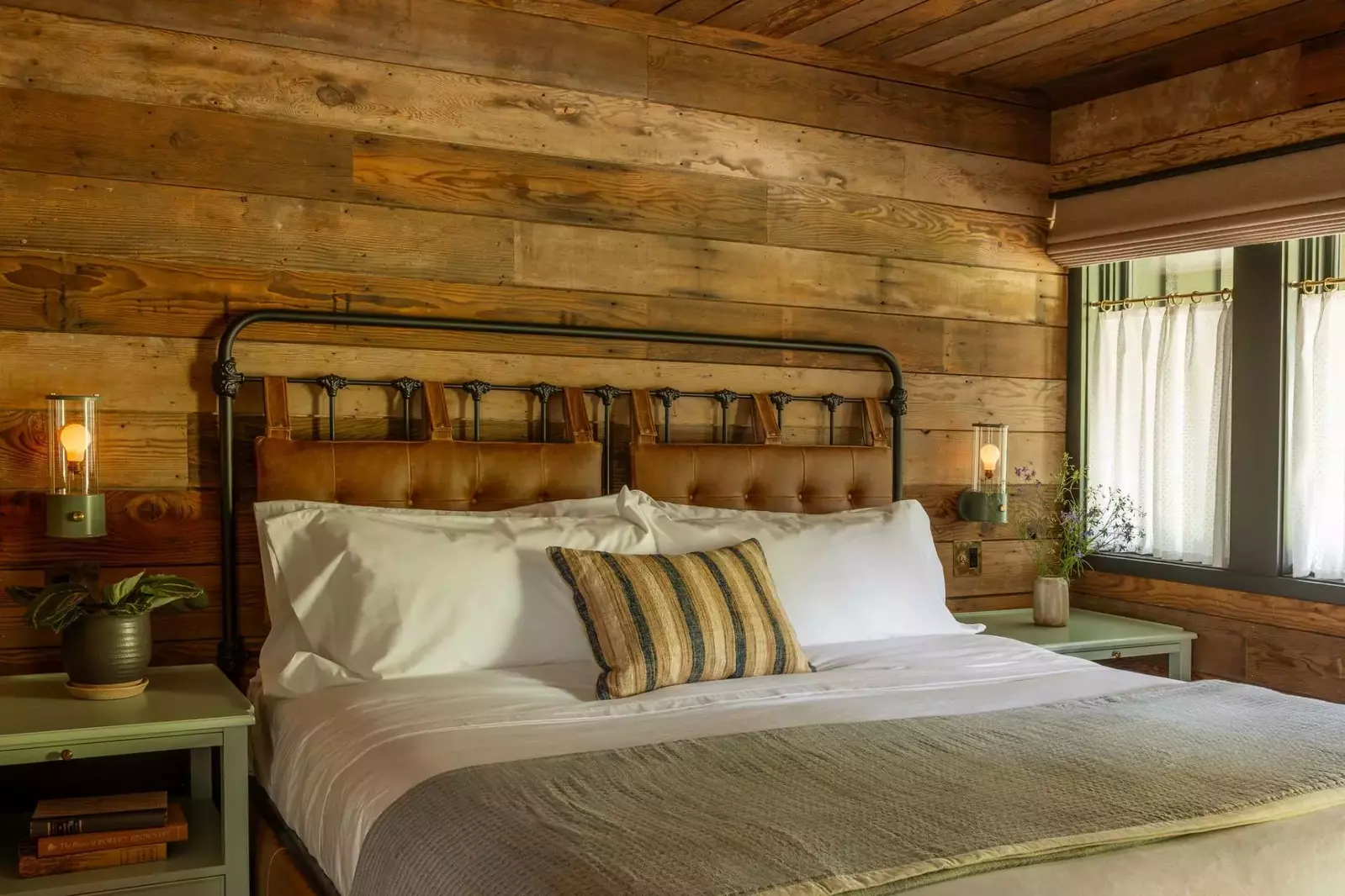 Another exceptional room in The Fern Lodge is the South Kensington