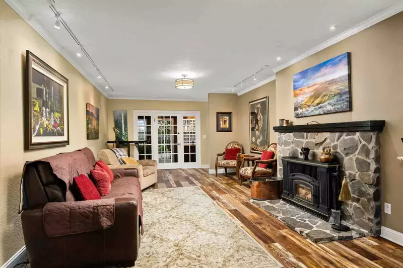 Another very charming fireplace.