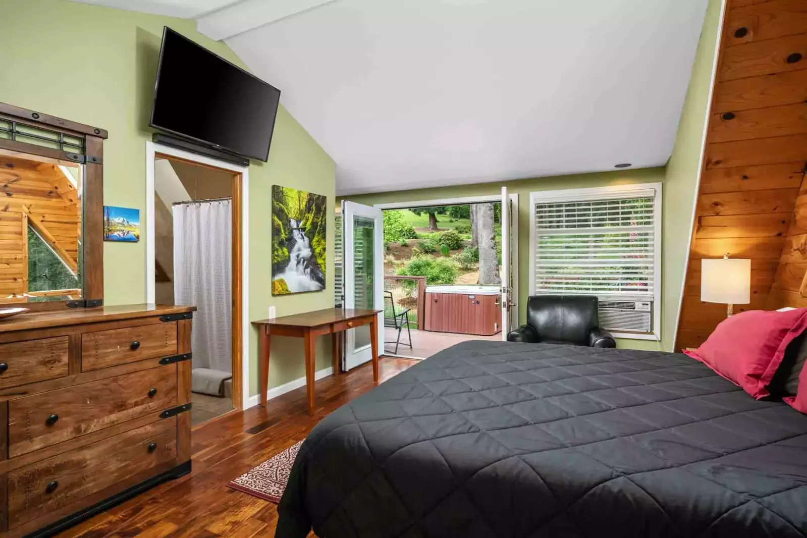 Walk right out of the cottage straight into the hot tub.