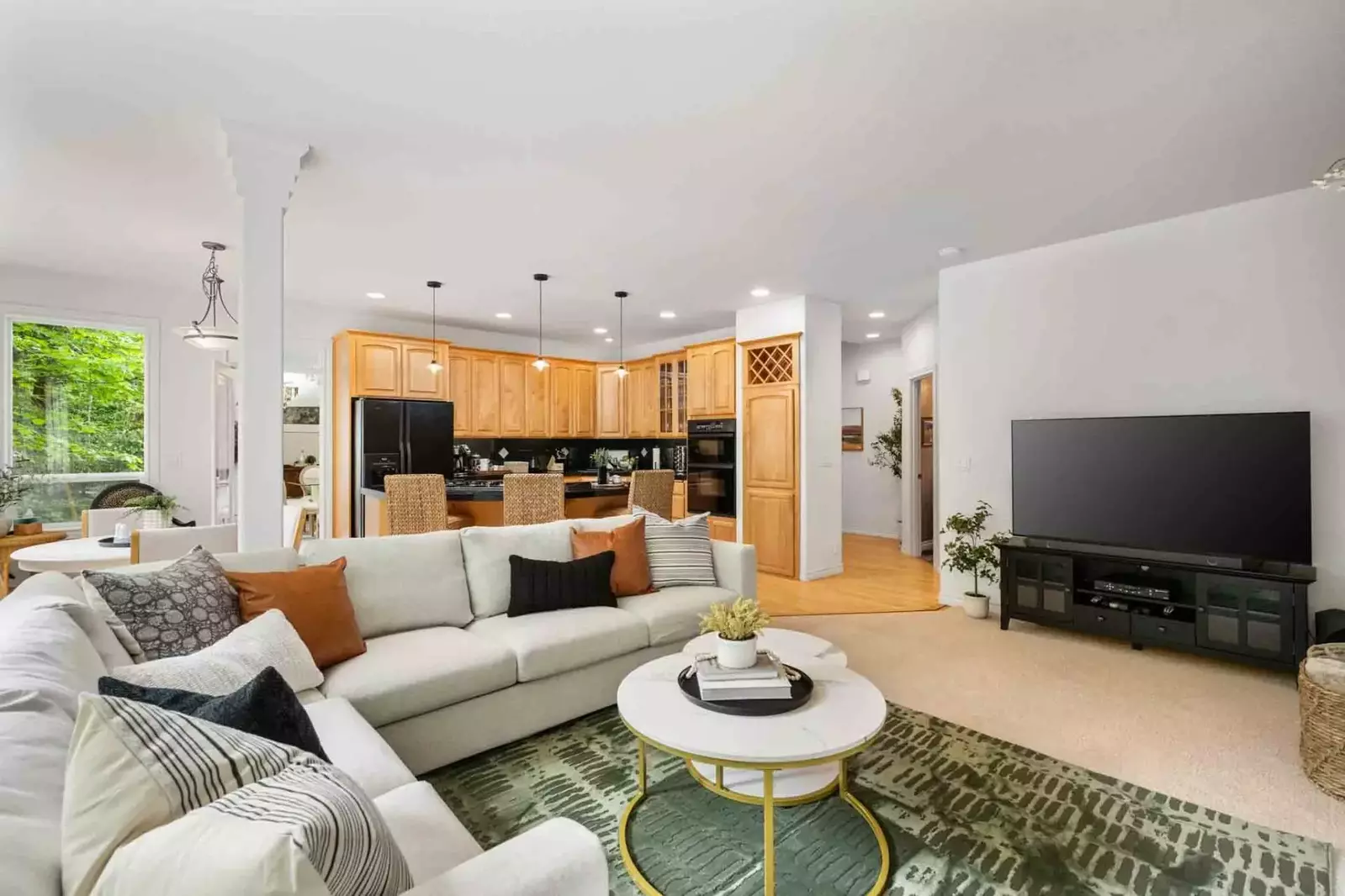 Welcome to Greenbrooke! Please enjoy this one of a kind rental in the heart of Tigard, OR.