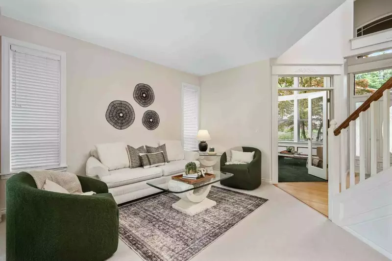 Tigard offers abundant activities such as hikes, live music, stand up comedy, festivals, parades, karaoke, and more!