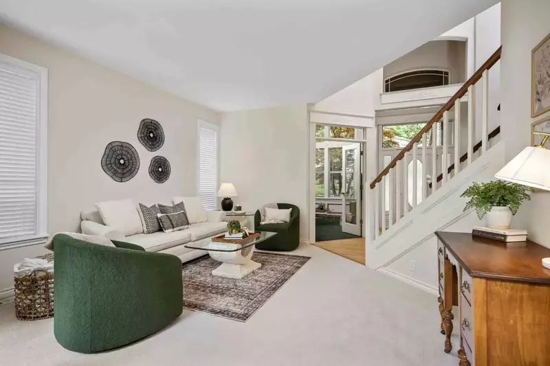 Greenbrooke has a great flow between it's many rooms.