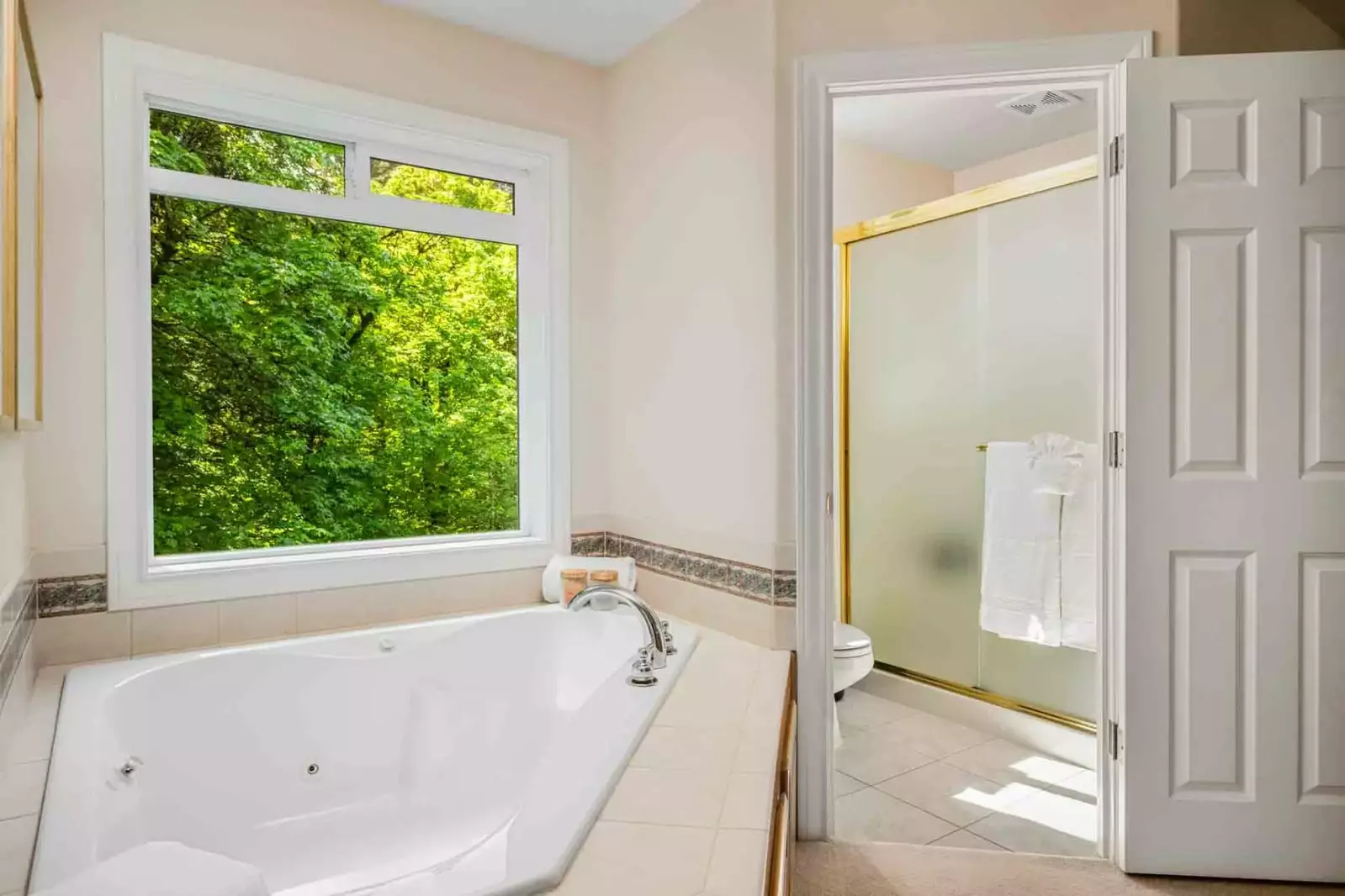 A jacuzzi tub with a great view.