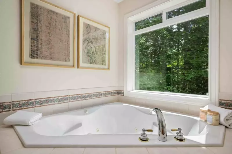 Relax in the tub after a fun day of Oregon adventures!