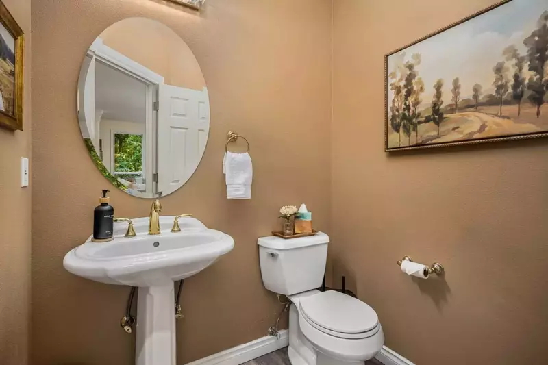 Another bathroom featuring ornate design.