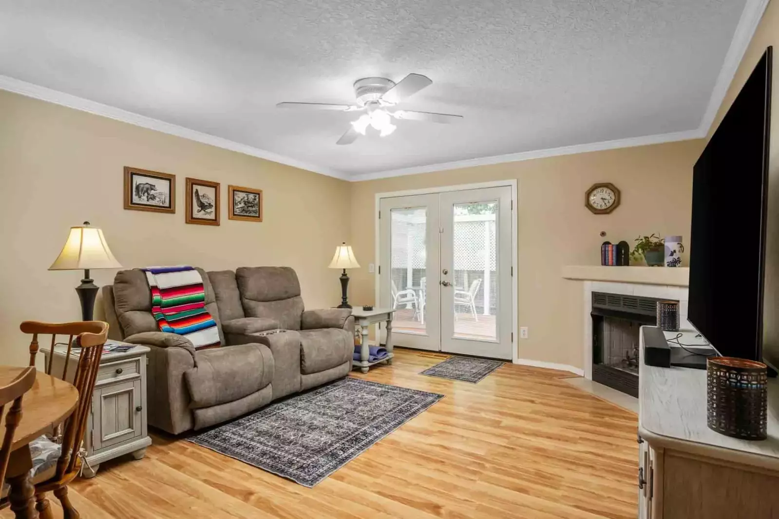 The loungers have multiple cup holders.