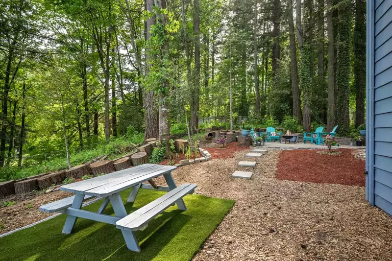 While Kanate Timber is close to much of Gresham's most active places the trees make it seem like a forested retreat.