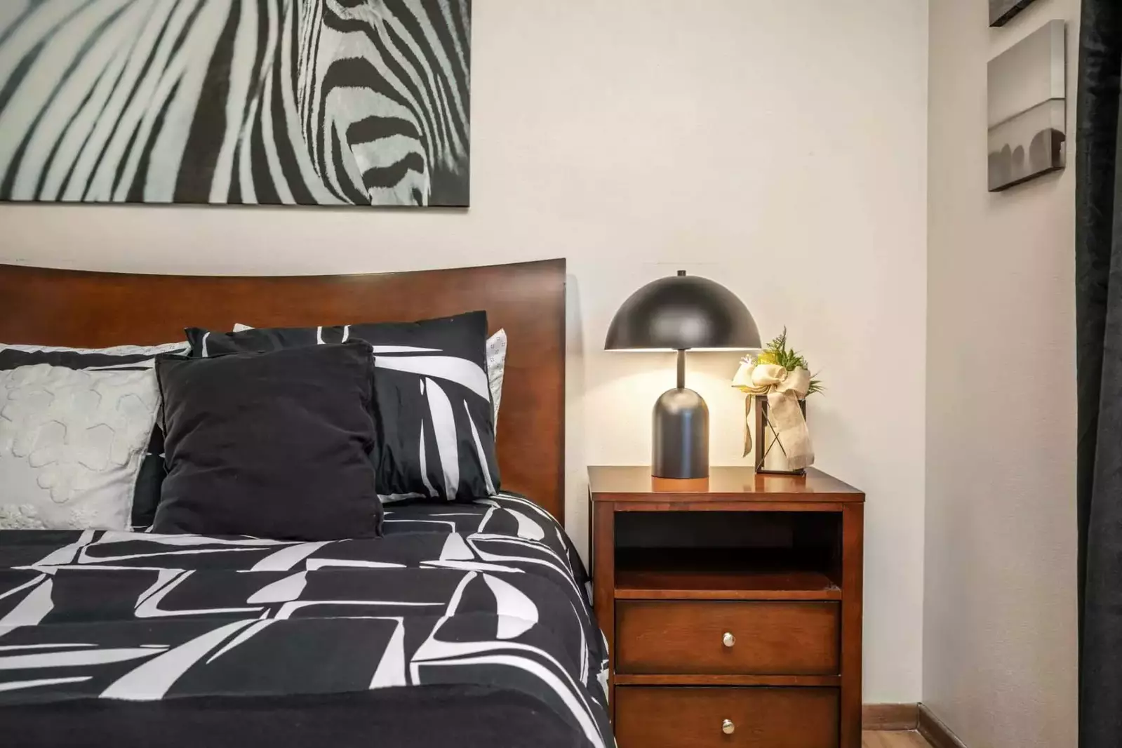 Gresham is very close to Portland, The Columbia River Gorge, The Willamette Valley, and Mount Hood. Kanate Timber can be an Oregon adventure basecamp!