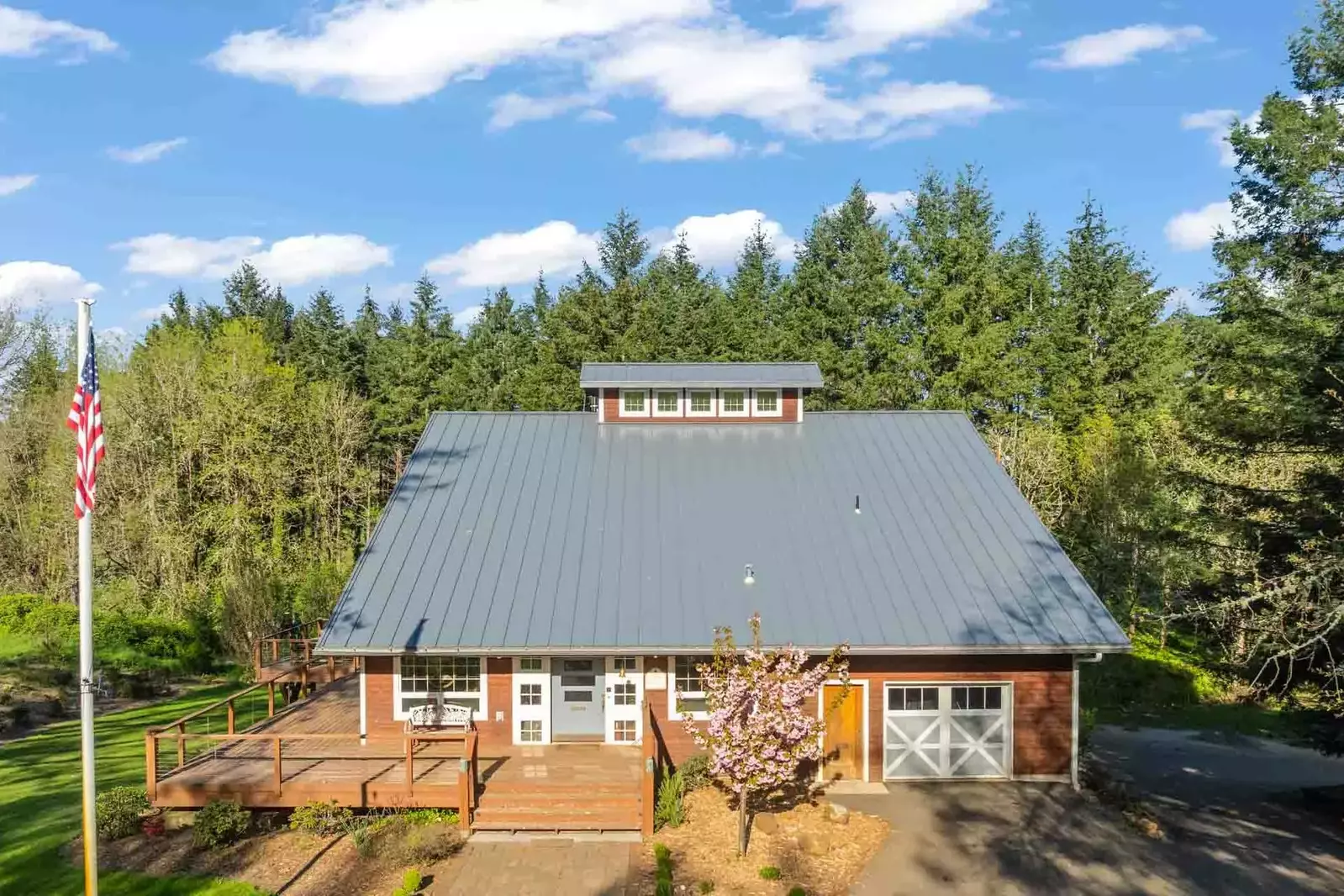 Swallows Nest is located in the lovely countryside west of downtown Salem.