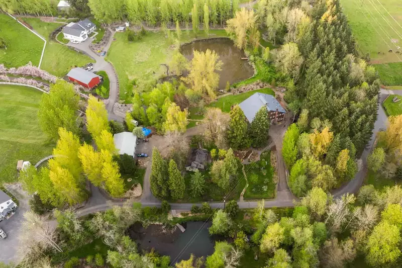 The property is incredibly gorgeous.